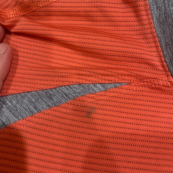 Lululemon athletic shirt - Picture 4 of 4